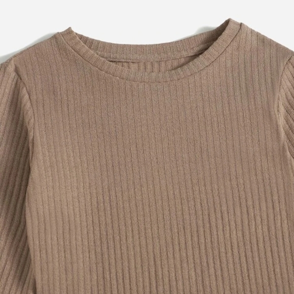 Longsleeve taupe bodysuit snap closure size medium - Picture 3 of 4